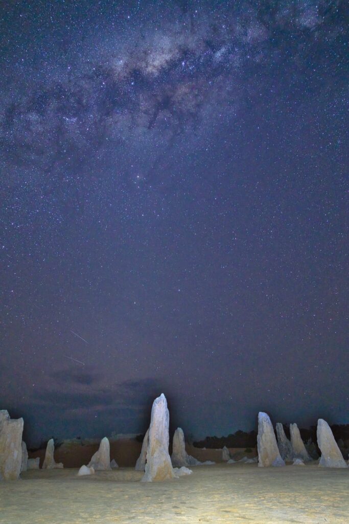 奇岩群と天の川