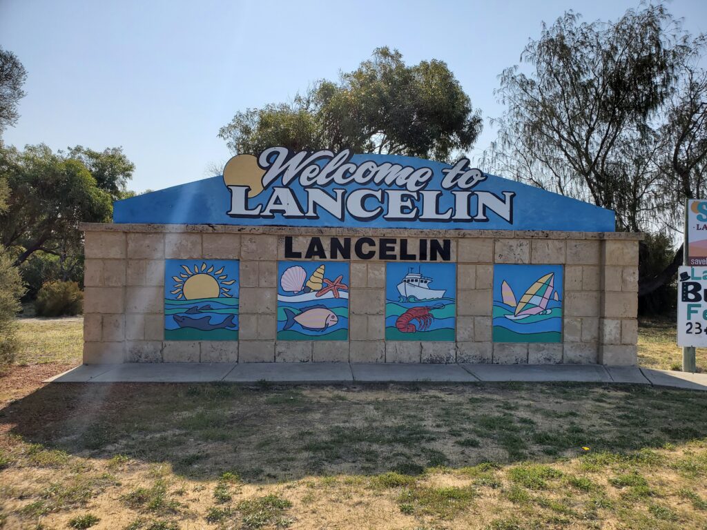 Welcome to LANCELINの看板