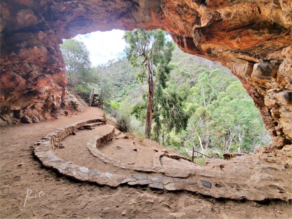 中から見たGiant’s Cave