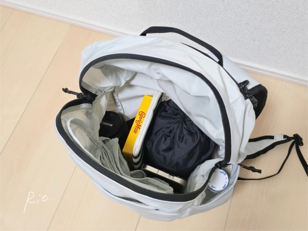 お出かけグッズをバックパックに収納したとき