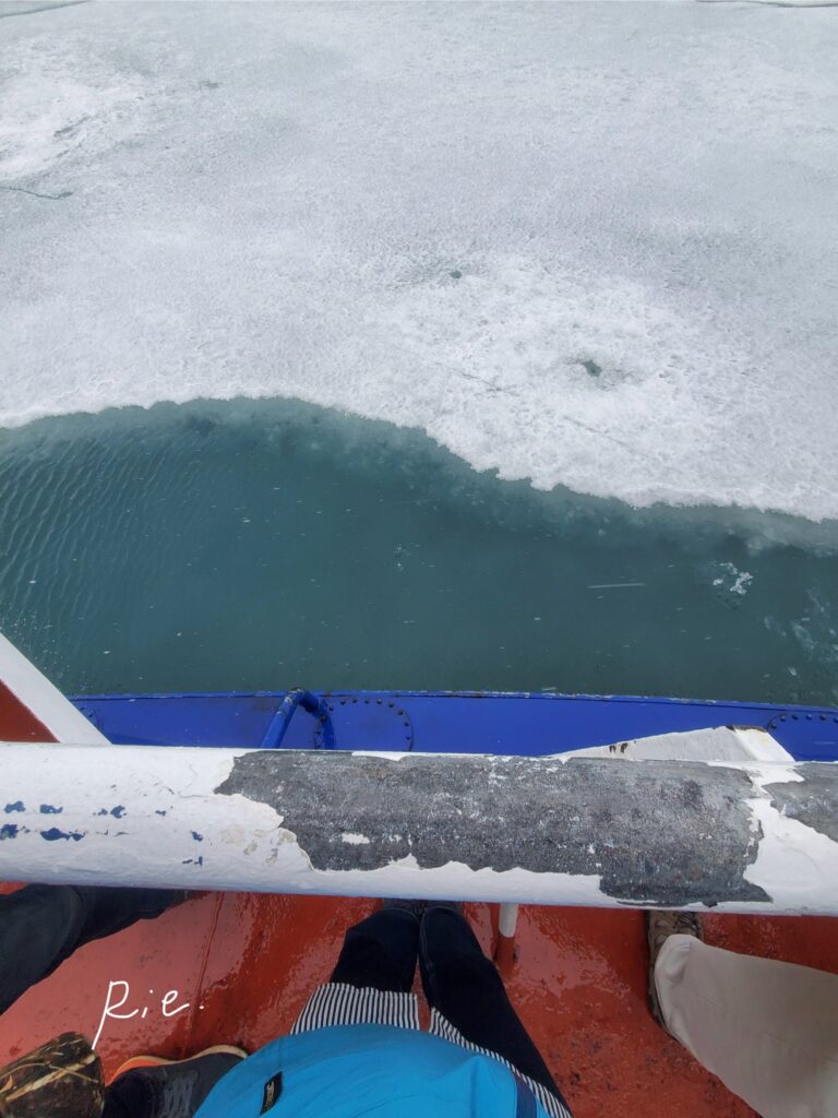 定着氷と船の距離感