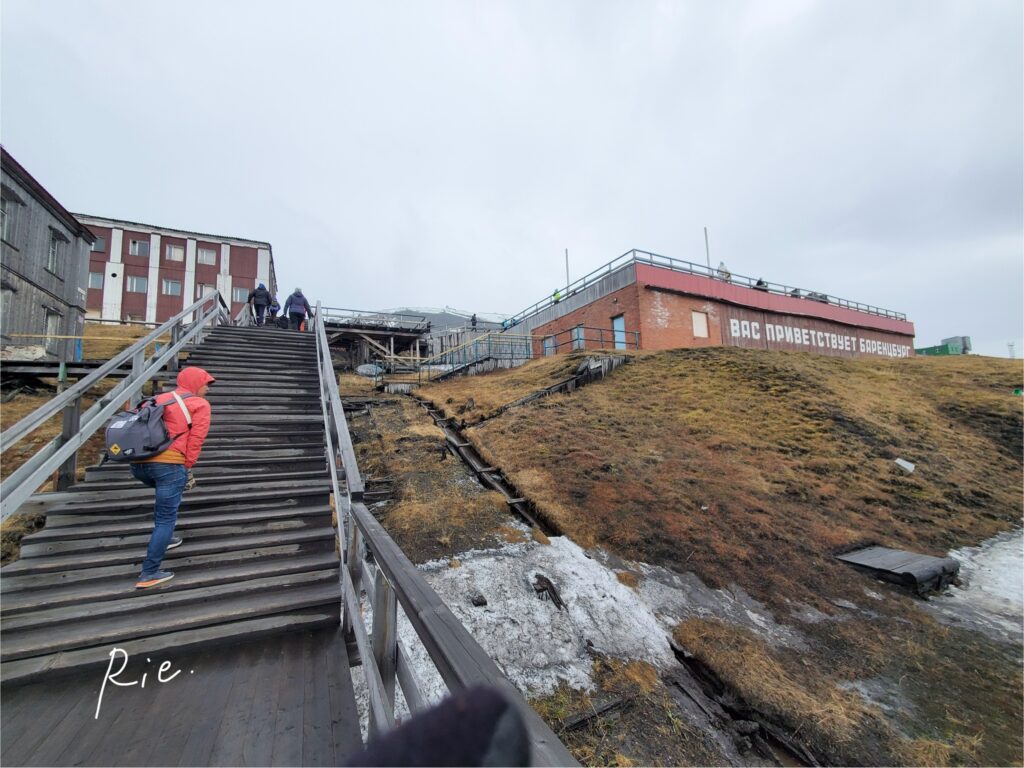 港から街へと続く階段②