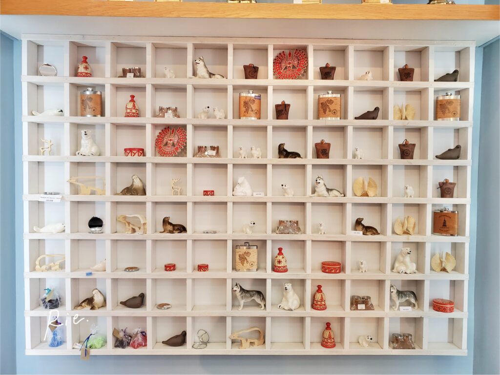 お土産ショップの中にあったディスプレイ