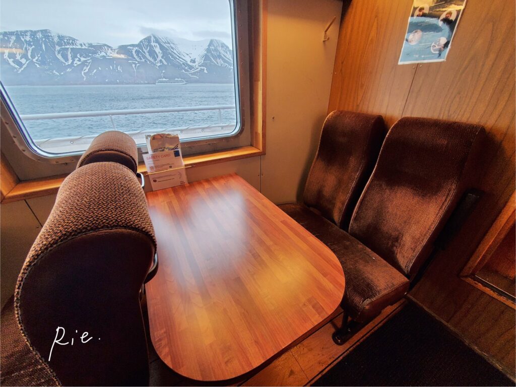 私たちが座った席