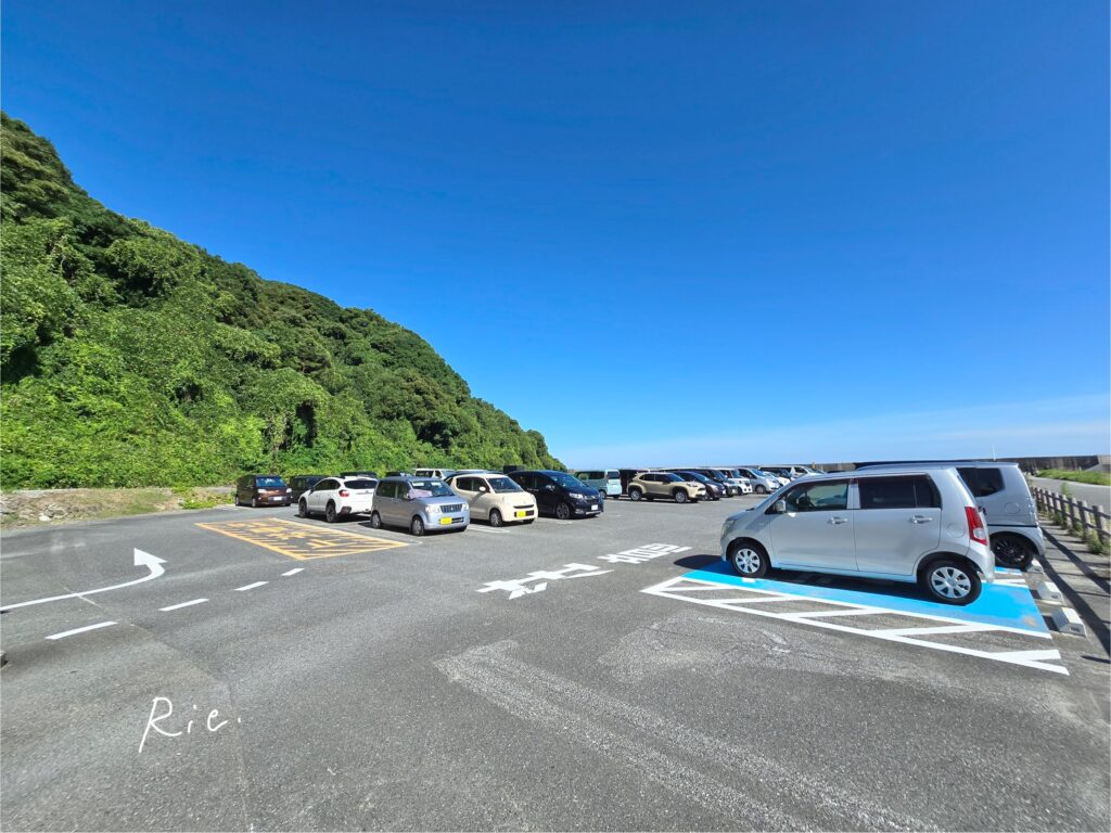 新宮漁港の駐車場